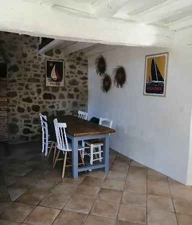 בית נופש Le De L'etang Le Tablier
