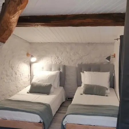 Le De L'etang Holiday home