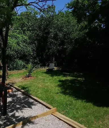 בית נופש Le De L'etang