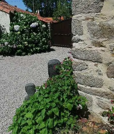 بيت للعطل Le De L'etang